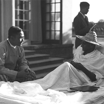 Mr. Thakin Nu, Prime Minister of Burma met Mahatama Gandhi in New Delhi in December
