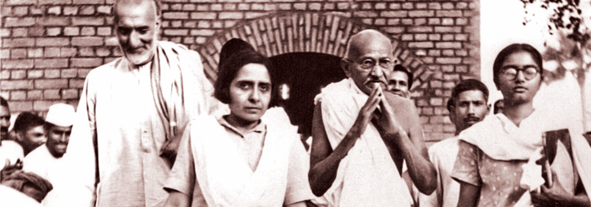 Gandhi Iconic Relationships image 3